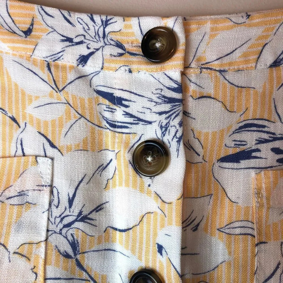 Lost + Wander | Yellow Floral Button Mini Skirt - Picture 4 of 4